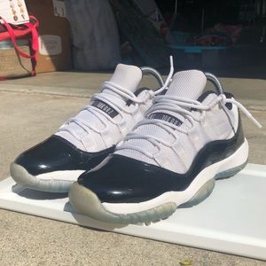 “Tuxedo” 11 lows